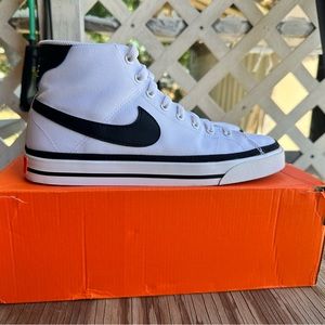 NIKE COURT LEGACY CANVAS MID - WOMENS SIZE 9.5